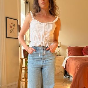 Small peasant top in white